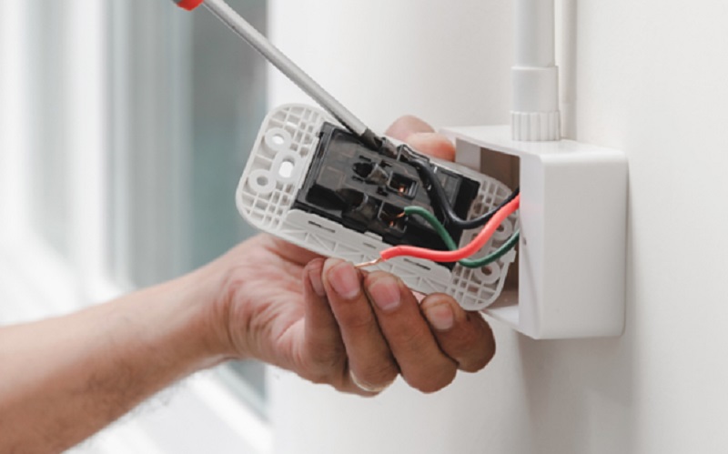 8 Mistakes in DIY Electrical Repairs and How to Avoid Them