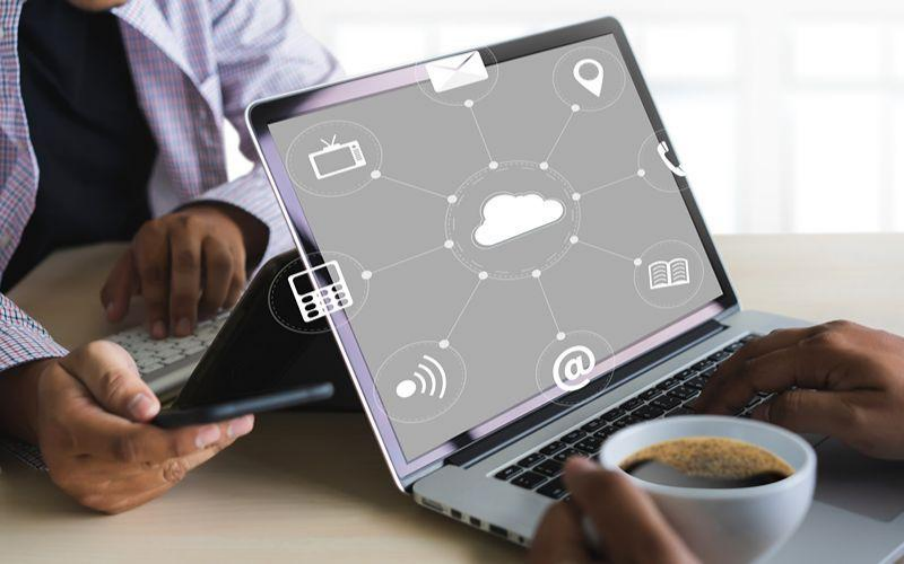 Cloud IT Services: A Practical Guide for SMEs Moving to the Cloud